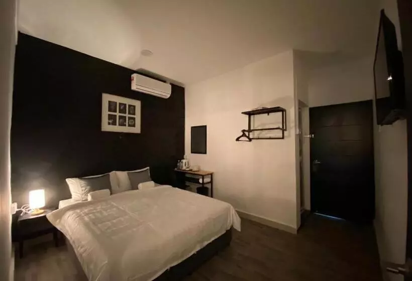 ホテル The Sky Inn