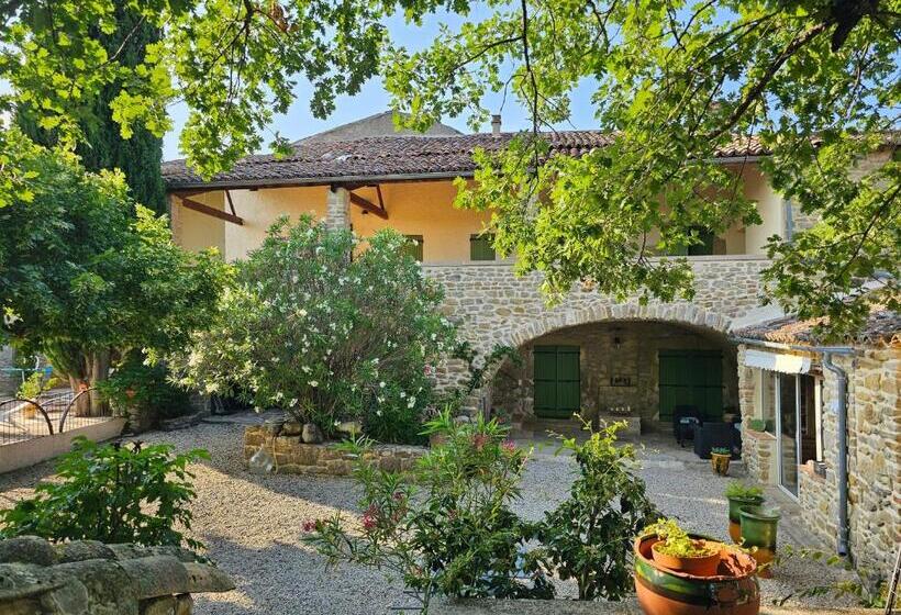 بنسيون Le Mazet Gloria