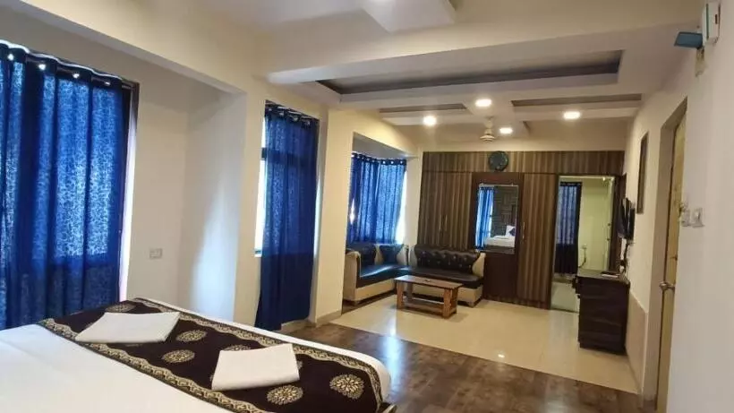 ペンション New Phoenix By Glitz Hotels