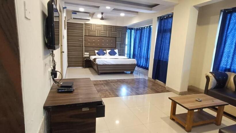 Majatalo New Phoenix By Glitz Hotels