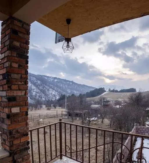 پانسیون Stepsa Guest House