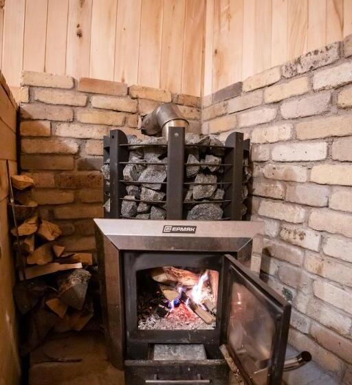 پانسیون Stepsa Guest House