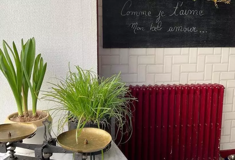 Aamiaismajoitus (B&B) Gîte Chez Vous Chez Nous