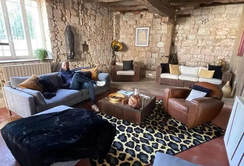 Aamiaismajoitus (B&B) Gîte Chez Vous Chez Nous