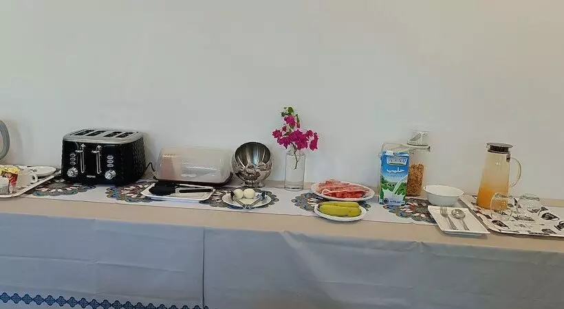 تختخواب و صبحانه Manta Sky Inn