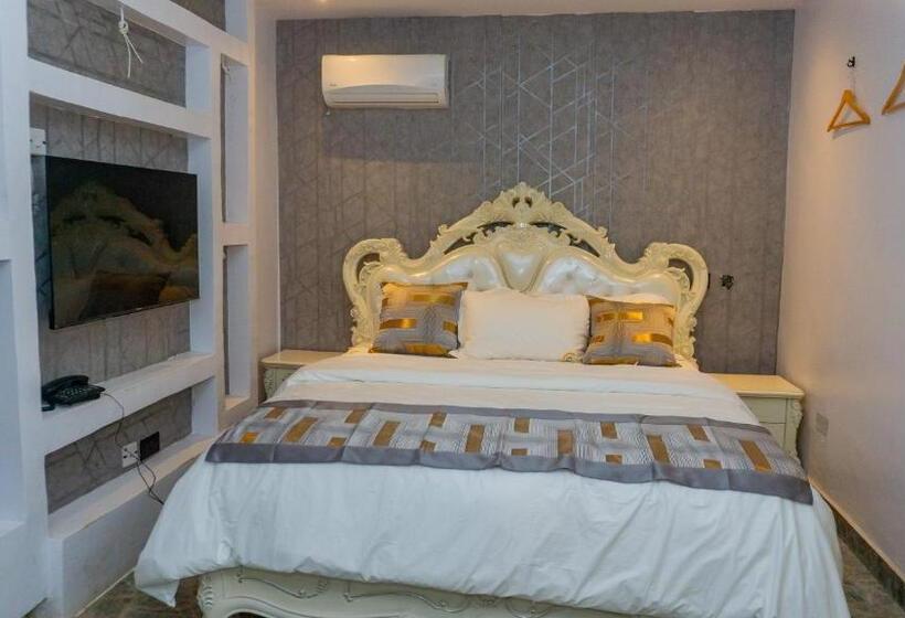 California Luxury Hotel & Suite