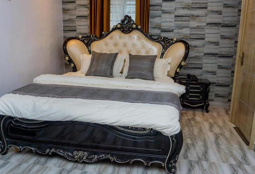 California Luxury Hotel & Suite