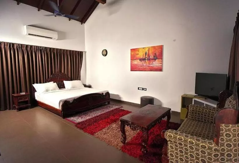 ホテル Alekhya Suite Dona Paula Beach Panaji