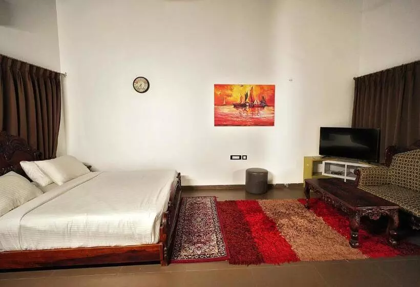 ホテル Alekhya Suite Dona Paula Beach Panaji