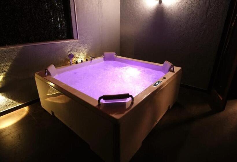 酒店 Alekhya Suite Dona Paula Beach Panaji