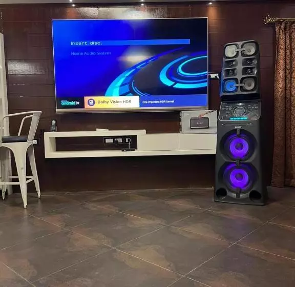 ホテル Alekhya Suite Dona Paula Beach Panaji
