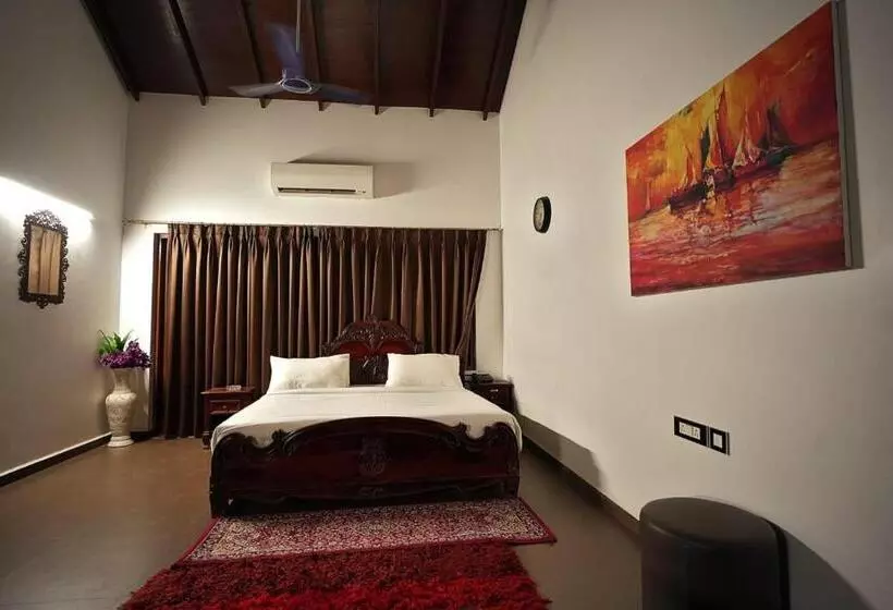 ホテル Alekhya Suite Dona Paula Beach Panaji