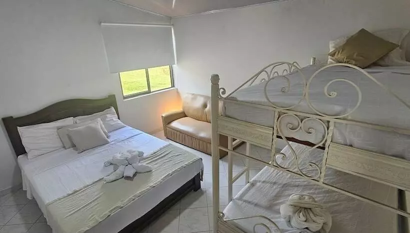 ホテル Cabañas Cafeteras Cerritos