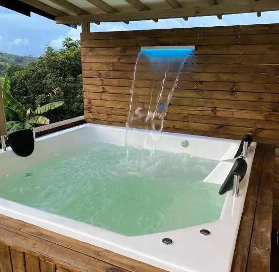 ホテル Cabañas Campestres Bosque Encantado