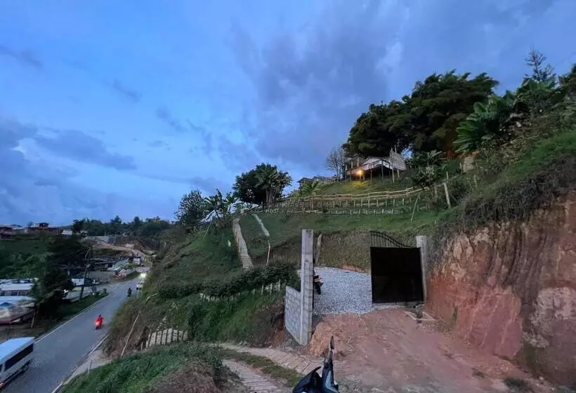 ホテル Cabañas Campestres Bosque Encantado