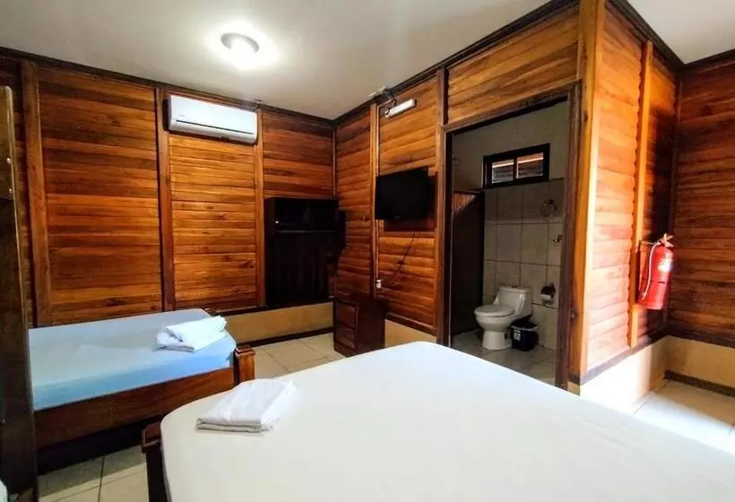 Hotelli Cabinas Río Frío