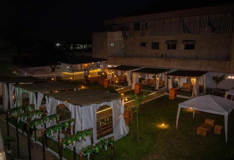 هتل The Shelter Abidjan