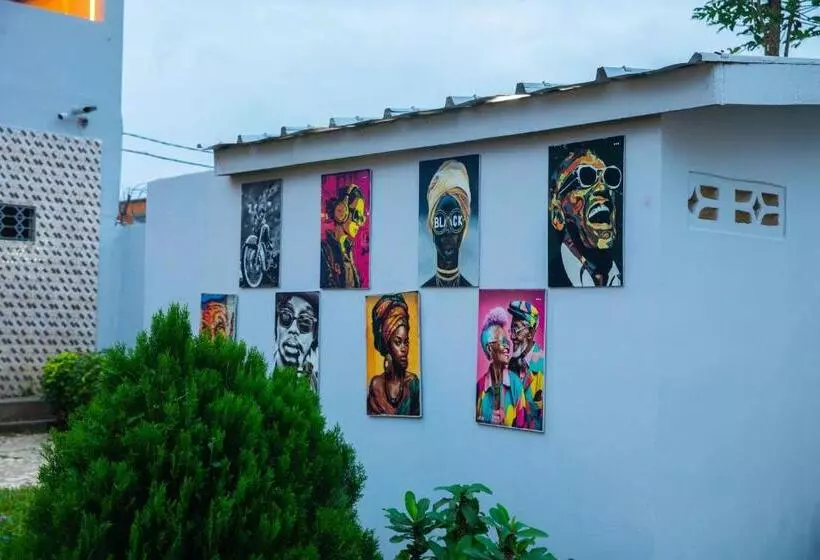 هتل The Shelter Abidjan