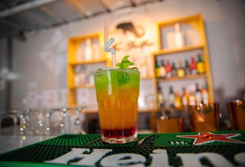 هتل The Shelter Abidjan