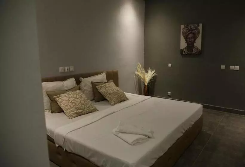 هتل The Shelter Abidjan