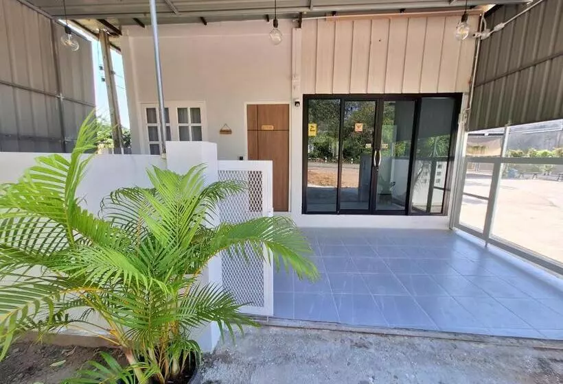 Majatalo ธัญพร เกสต์เฮาส์