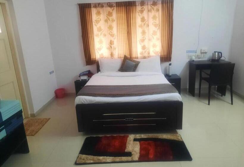 پانسیون Corporate Stay Soluation Gandhinagar 109/2