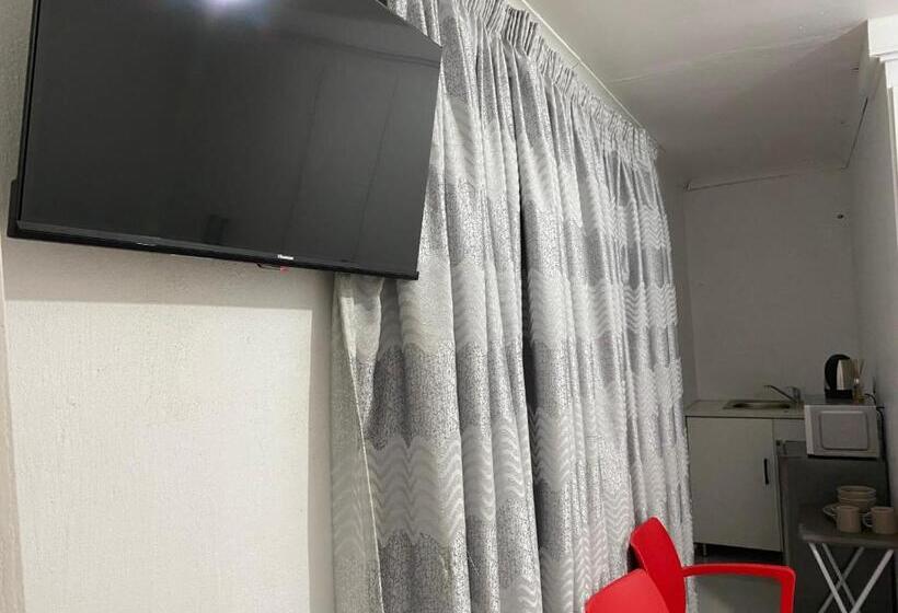 膳宿费 Datty Tatty