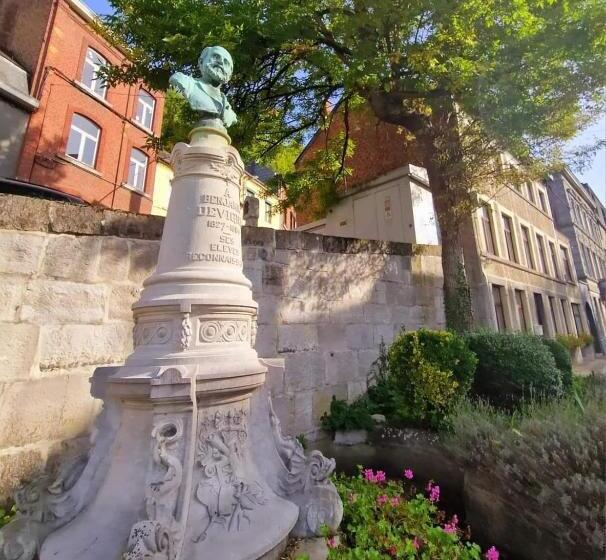 پانسیون Monsieur Michel