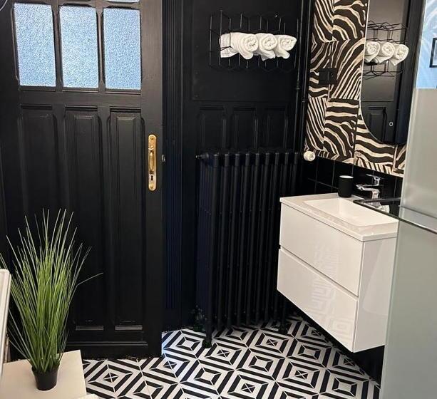 پانسیون Monsieur Michel