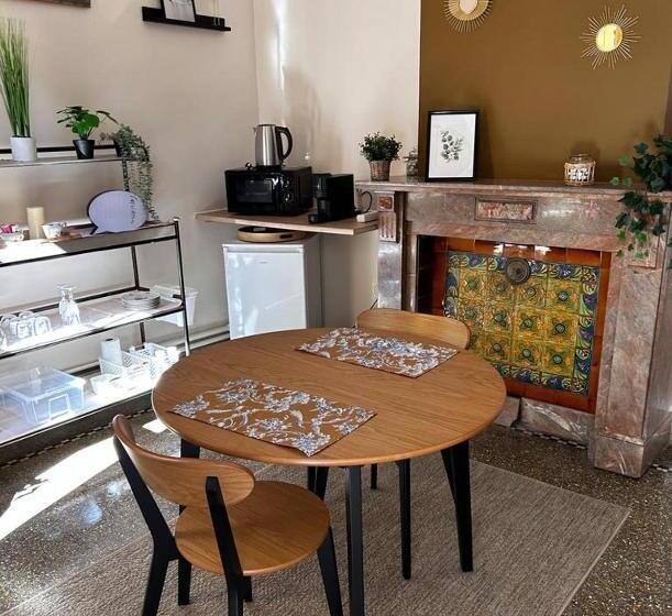 پانسیون Monsieur Michel