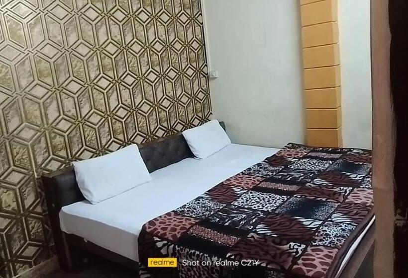 پانسیون New Banaras Paying Guest House