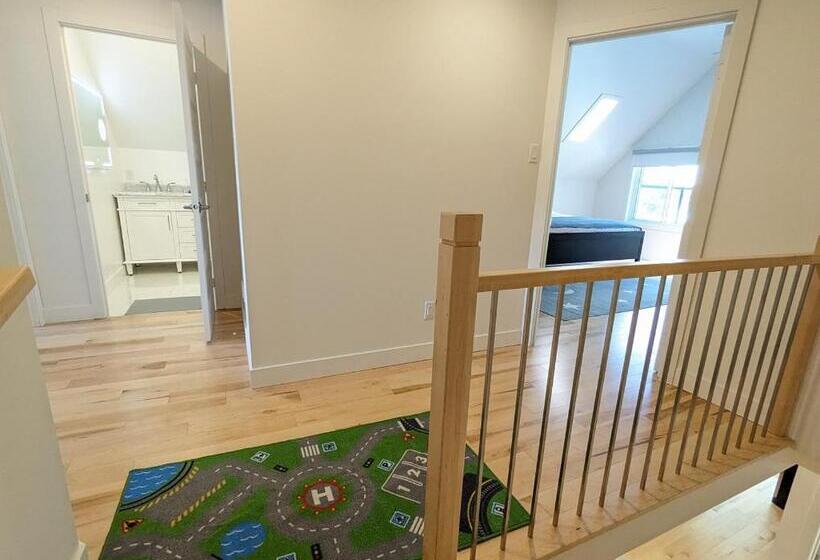 بنسيون Riverview Cottage