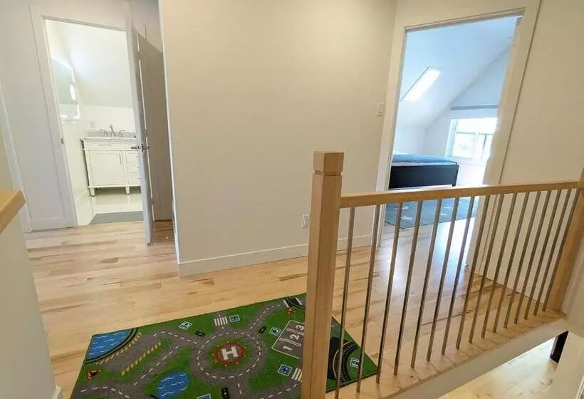 Majatalo Riverview Cottage