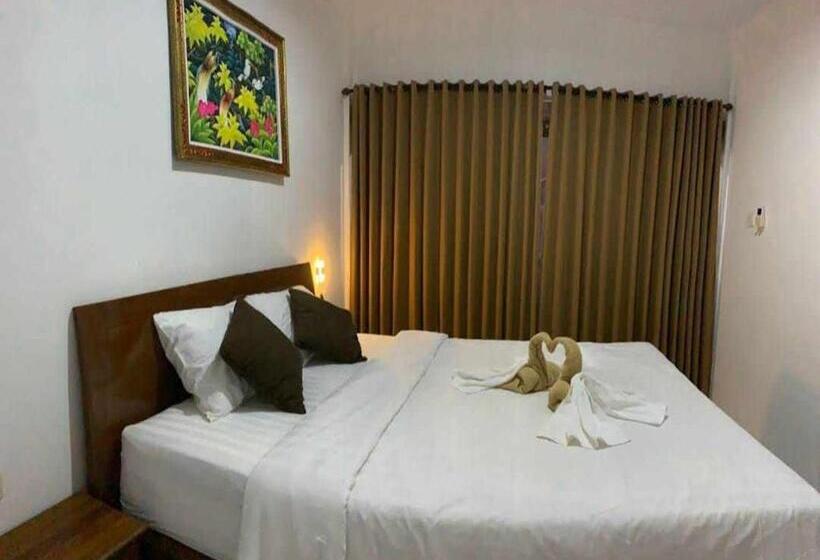 Пансион The East Land Rooms