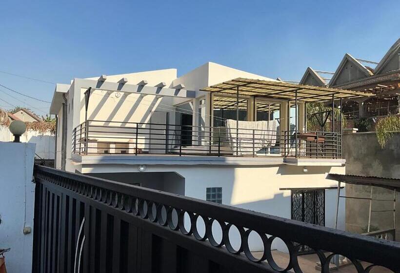 پانسیون Villa Spirou