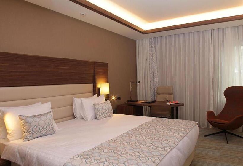 Truth Key Hotel & Suites