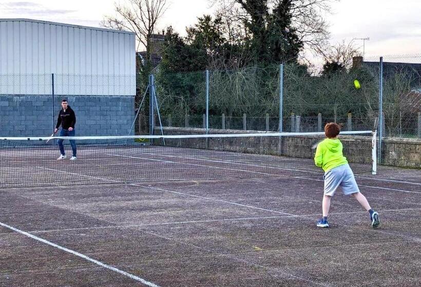Bed and Breakfast Chateau De Chambres Mont St Michel