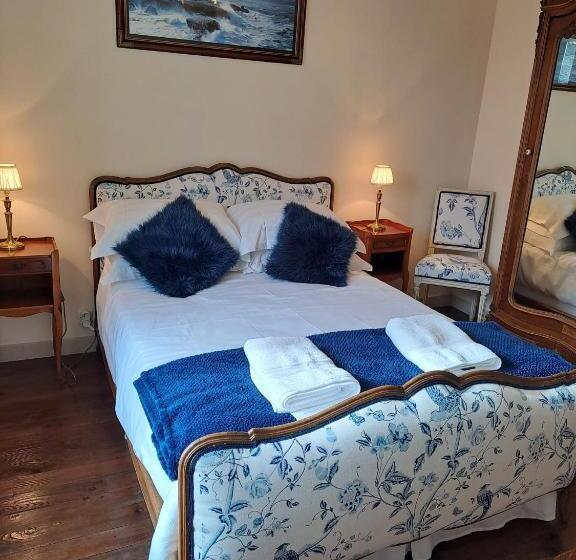 Bed and Breakfast Chateau De Chambres Mont St Michel