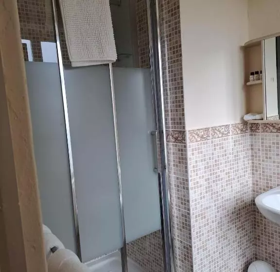 Aamiaismajoitus (B&B) Chateau De Chambres Mont St Michel