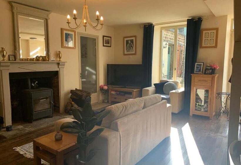 Bed and Breakfast Chateau De Chambres Mont St Michel