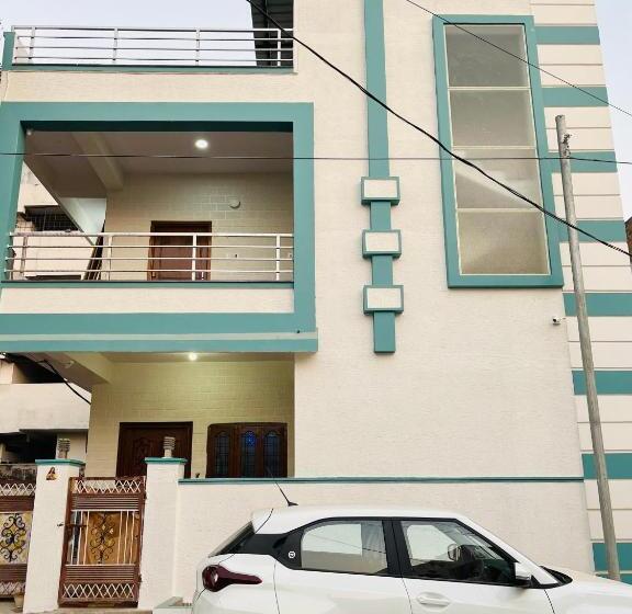 ベッドアンドブレックファースト Boutique Bungalow 458