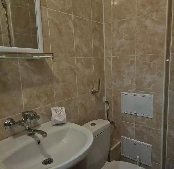 ホテル хотел приятели