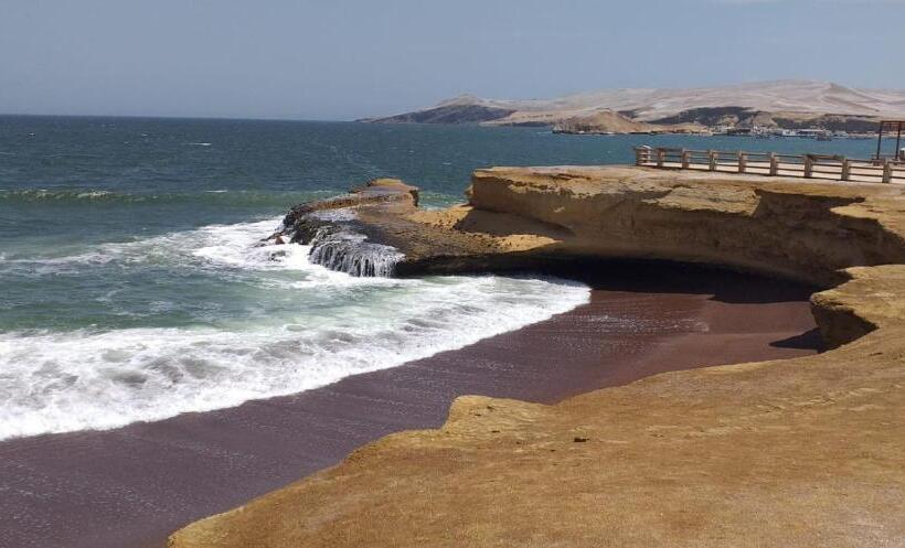 호텔 Alojamiento Isla Blanca