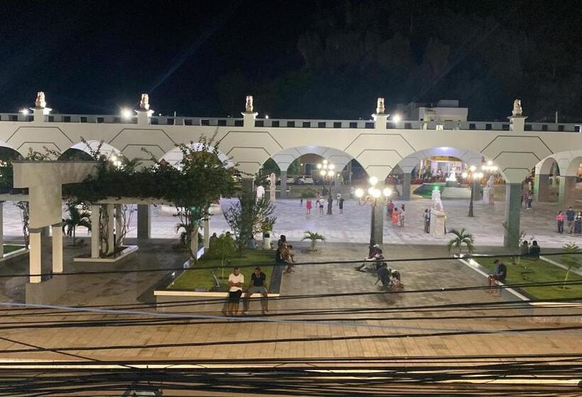 בית מלון כפרי Central