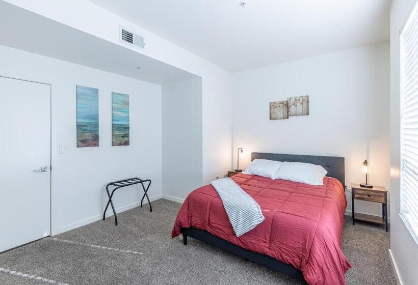 هتل Fully Furnished Apartments Near Hollywood Walk Of Fame