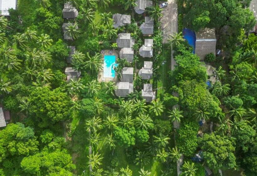 호텔 Garden Chalets Koh Lanta