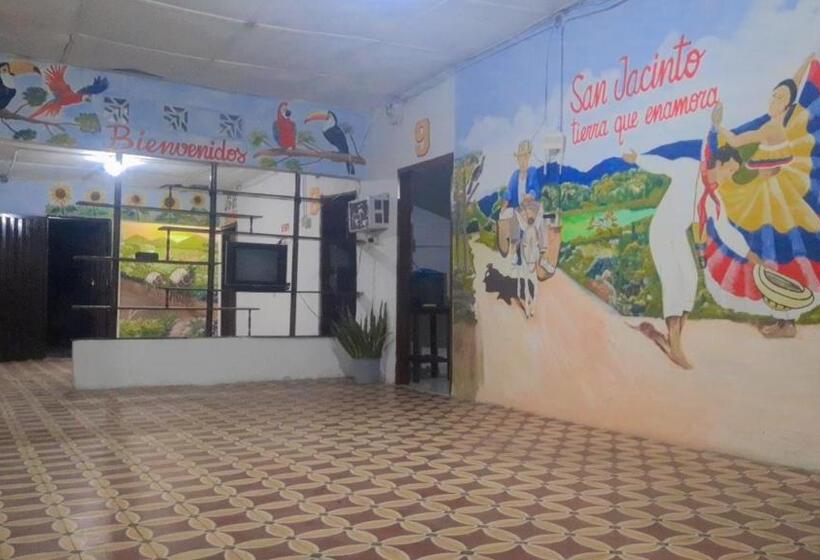 בית מלון כפרי Hostal Nuevo Hollywood