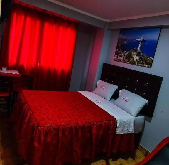 ホテル Hostal Paris