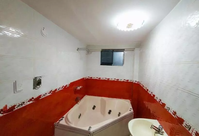 ホテル Hostal Paris