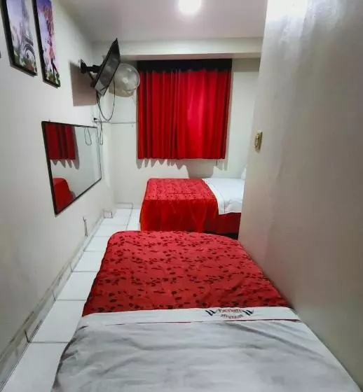 ホテル Hostal Paris